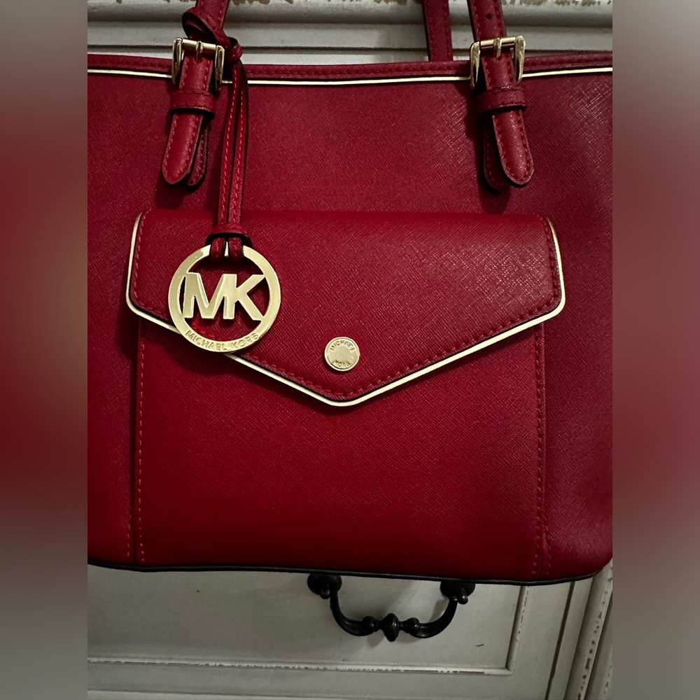 Michael Kors Red Saffiano Tote Bag - Picture 3 of 15